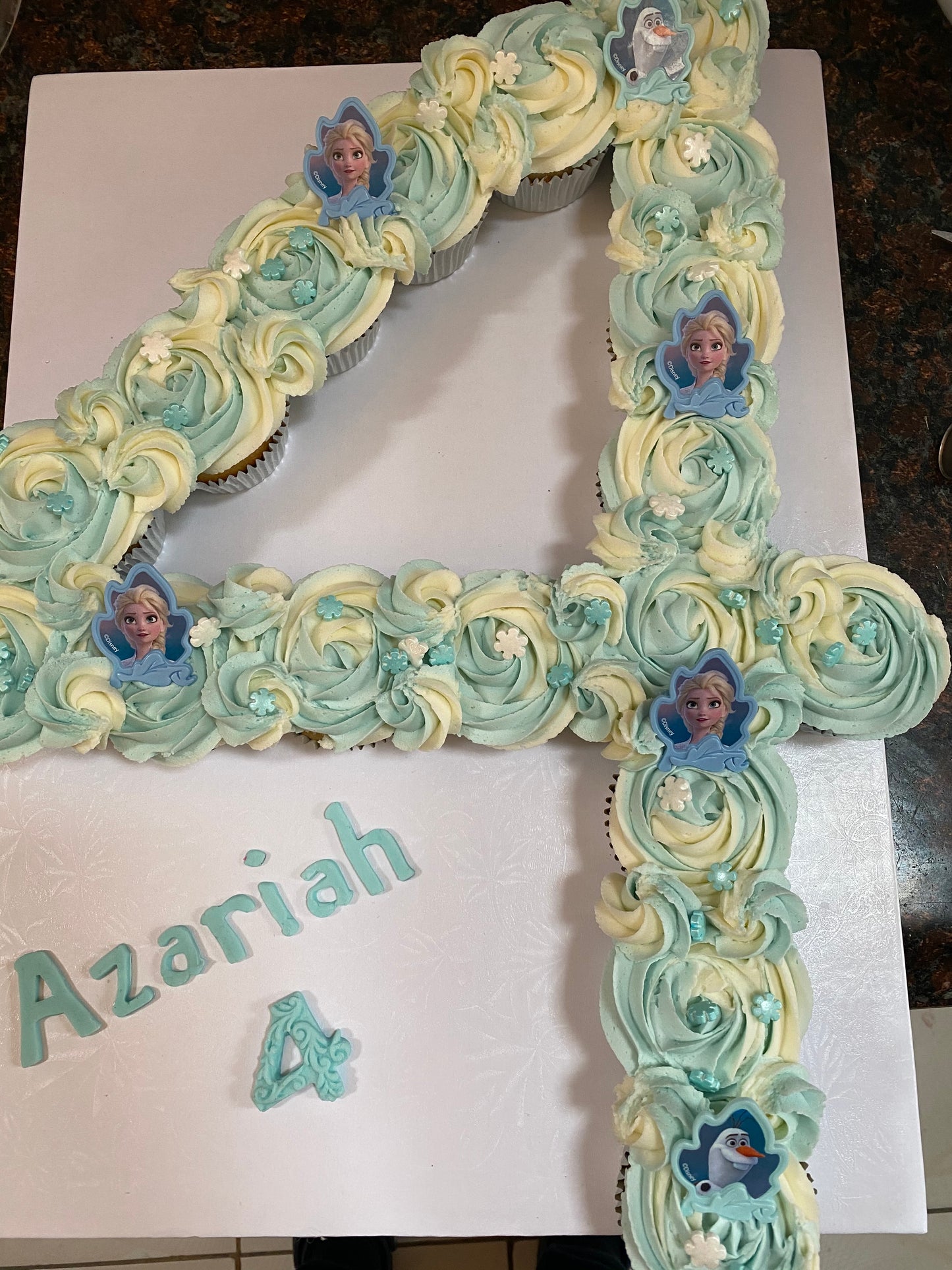 Cupcake Pull Apart Cake