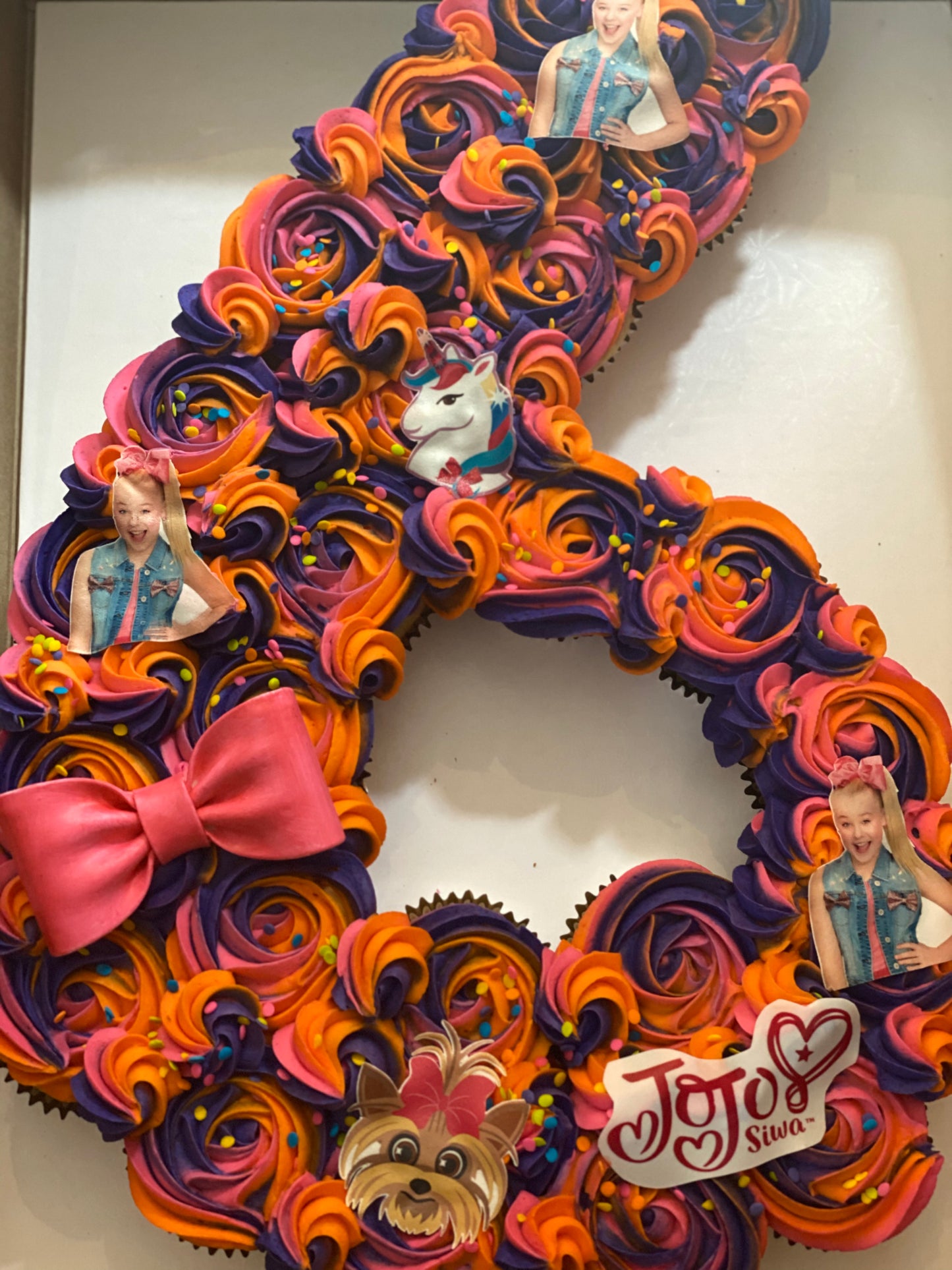 Cupcake Pull Apart Cake