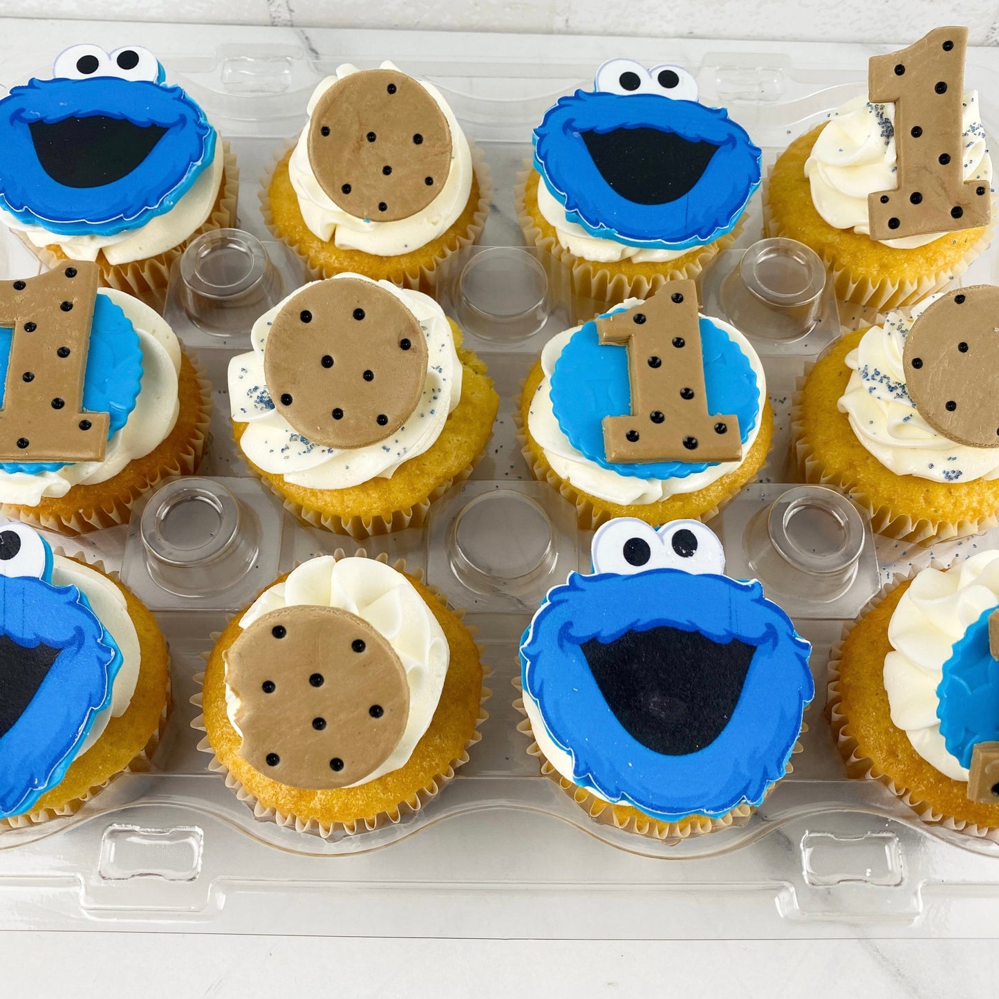 24 Decorated Cupcakes